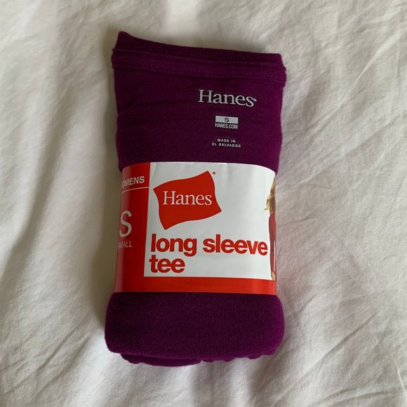 ✨3/$15✨ NWT Hanes Long Sleeve Tee - Picture 1 of 3